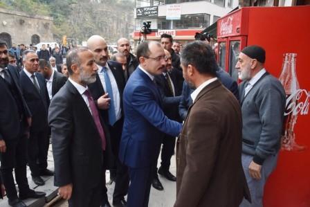 Ticaret Bakanı Muş: "'Recep Tayyip Erdoğan gitsin de önemli değil sonuç', tek buluştukları nokta o"