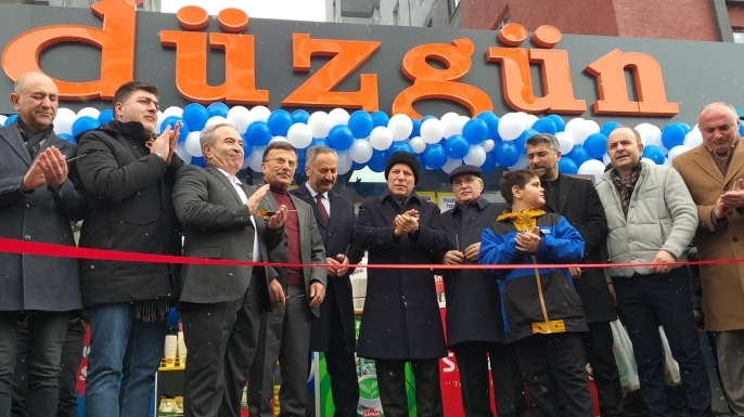 Düzgün Market Erzurum’da 25’inci Şubesini Hizmete Açtı