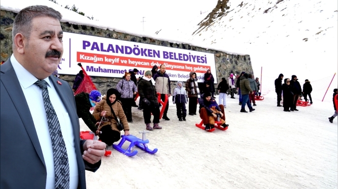 Palandöken Belediyesi’nin kızak pisti tatilcilerin gözdesi oldu