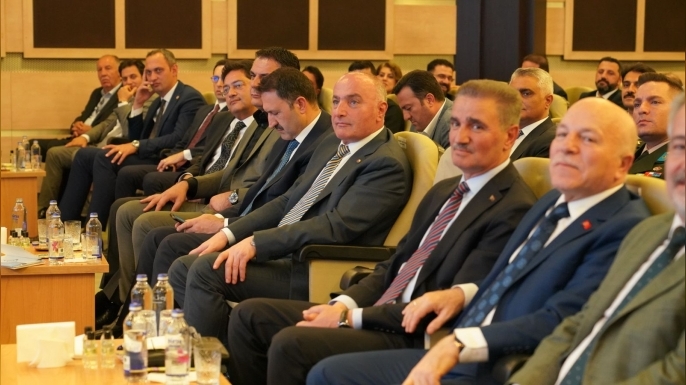 ETSO ev sahipliğinde para politikası ve makroekonomik görünüm toplantısı yapıldı