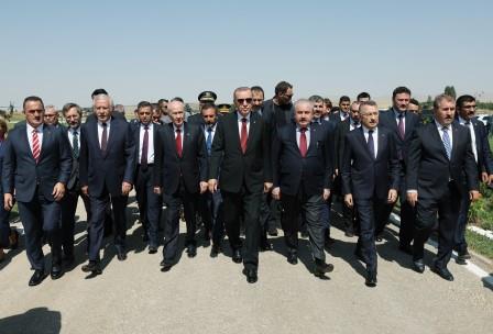 Cumhurbaşkanı Erdoğan: “Vatanımızı bölmeye, devletimizi yıkmaya çalışan hiç kimsenin gözünün yaşına bakmayız”
