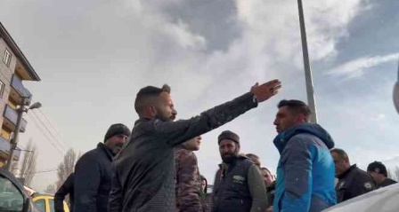 Vatandaştan polise 'geç geldin' tepkisi: "15 kişi 1 kişiyi dövdü, şimdiye kadar neredeydiniz"
