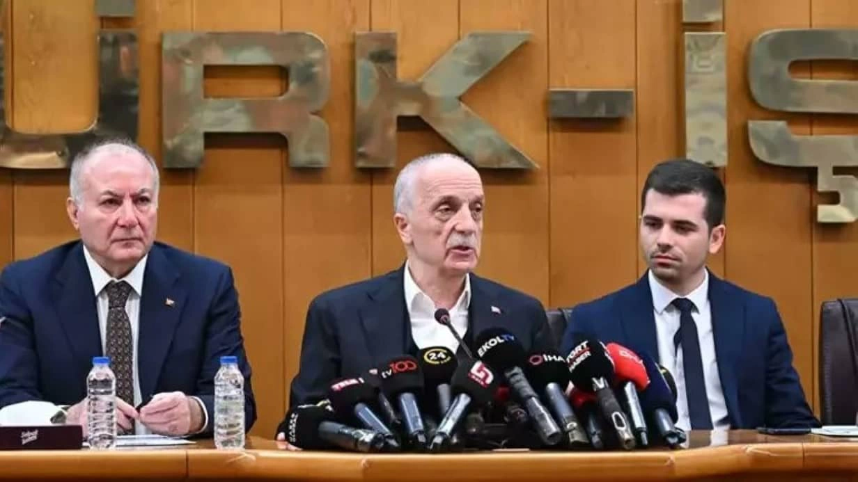 TÜRK-İŞ Başkanı Atalay: "Komisyondaki işçinin asgari ücret talebi 29 bin 583 liradır”