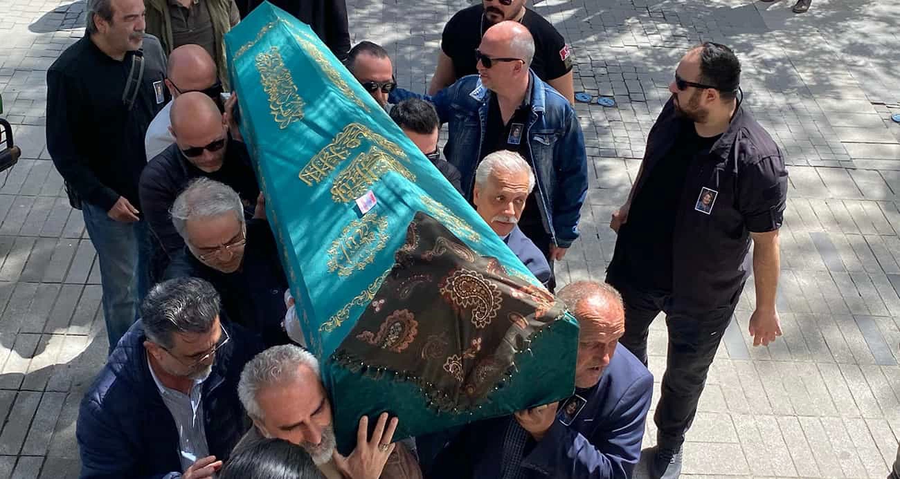 Tarkan’ın annesi Neşe Tevetoğlu son yolculuğuna uğurlandı