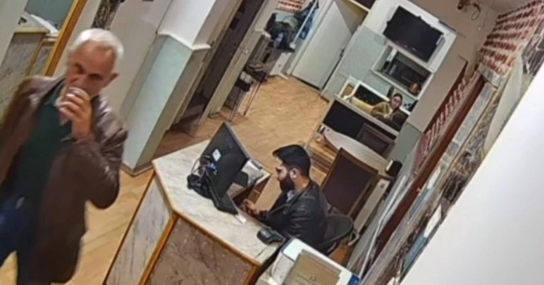 CHP Genel Başkanı Özgür Özel’e saldırıda bulunan şahsın saldırıdan önceki görüntüleri ortaya çıktı