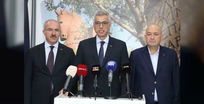 Sağlık Bakanı Memişoğlu: "İnşallah 2026’nın ilk yarısında Türkiye kendi SMA ilacını üretip nadir hastalıklarla ilgili bir adım atacak"