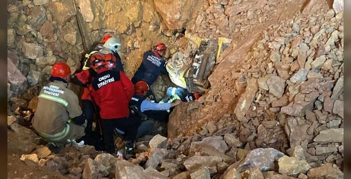 Ordu’da göçük altından bir kişinin cansız bedeni çıkartıldı
