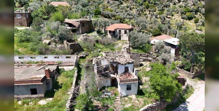 Bu köy savaş gördüğü için değil gençler terk ettiği için bu hale geldi