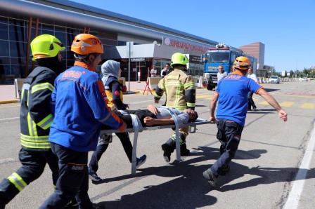 Erzurum Havalimanı'nda deprem tatbikatı