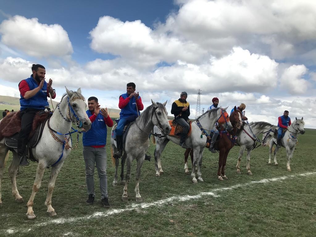 Selim’de atlı spor şenlikleri