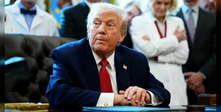 Yeni Epstein belgeleri yayınlandı: Trump, Epstein'ın özel jetinde defalarca uçmuş